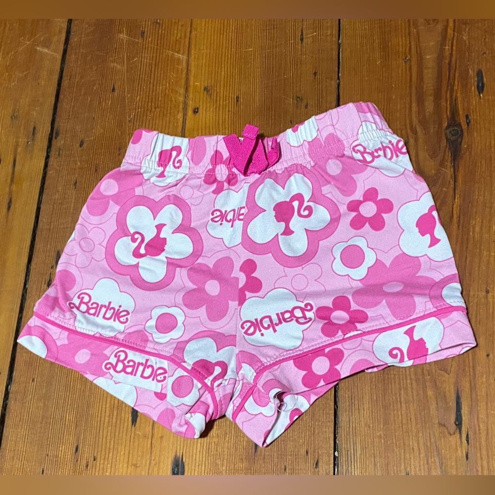 🏷️ Barbie Pink and White Floral Shorts